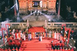 4 kỷ lục Việt Nam vừa được xác lập tại Festival nghề truyền thống Huế