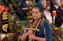 Người giữ thanh kiếm gây chú ý trong lễ đăng quang Vua Charles III