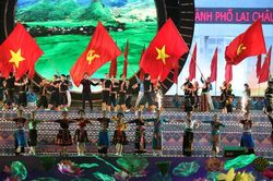 Từ Đề cương văn hóa Việt Nam năm 1943 tới công nghiệp văn hóa trong Chiến lược văn hóa đến năm 2030