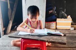 Bé trai 8 tuổi tái phát ung thư khẩn cầu sự giúp đỡ