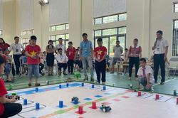 Văn Bàn: Gần 400 giáo viên, học sinh tham gia Ngày hội Chuyển đổi số - giáo dục stem