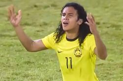 2 thẻ đỏ liên tiếp của U22 Malaysia