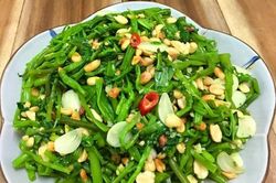 Sai lầm nguy hiểm khi ăn rau muống cần loại bỏ ngay