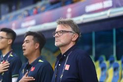 HLV Troussier: 'Nếu muốn vô địch thì U22 Việt Nam phải 'va' mọi đối thủ'