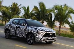 Mitsubishi XFC lộ ảnh chạy thử, sắp ra mắt tại Việt Nam