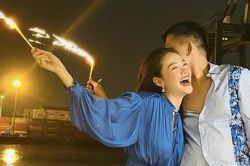 Ông xã Minh Hằng trò chuyện với thai nhi mỗi tối
