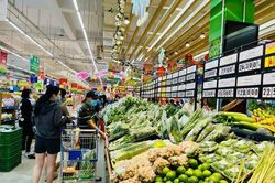 Chính phủ đề xuất Quốc hội giảm 2% thuế GTGT
