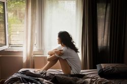 Tôi khổ cực 'trồng cây', lẽ nào để tiểu tam an nhàn 'hái quả ngọt'?