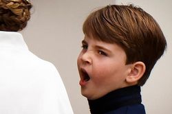 Hình ảnh của cậu út nhà William - Kate trong lễ đăng quang Vua Charles III: 'Cưng xỉu' mọi khoảnh khắc, khiến ông nội phải lu mờ