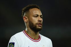 Neymar mở đường sang Premier League thi đấu