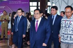 ASEAN 42: Thủ tướng Phạm Minh Chính đến Labuan Bajo, bắt đầu các hoạt động tại Hội nghị cấp cao ASEAN 42