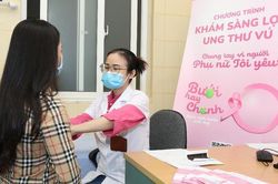 Lao động nữ được sàng lọc ung thư vú, ung thư cổ tử cung khi đi khám sức khỏe định kỳ