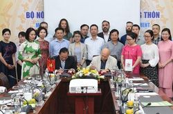 Hợp tác phòng chống bệnh dịch từ động vật sang người tại Việt Nam