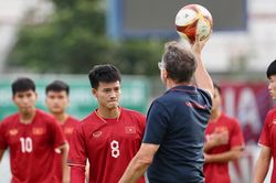 U22 Việt Nam tráo số áo trước trận gặp Thái Lan