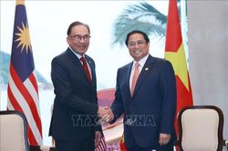 Thủ tướng Phạm Minh Chính gặp Thủ tướng Malaysia