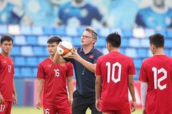 U22 Việt Nam được tập bài 'độc' để thắng U22 Thái Lan; Muốn có Messi bằng mọi giá, Saudi Arabia đưa ra lời đề nghị 1 tỷ Euro