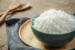 Cơm nguội để tủ lạnh, ăn vào có thể mắc ung thư?