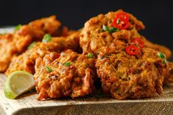 Món hành tây chiên giòn của Ấn Độ
