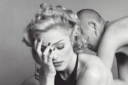 Ảnh từ sách 'Sex' của Madonna lần đầu tiên được đấu giá