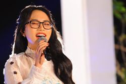 Bất ngờ bị thử thách hát nốt cao, Phương Mỹ Chi liệu có bị 'làm khó'?