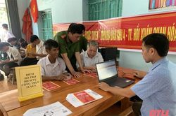 Bố trí vốn đầu tư triển khai Đề án 06 và đẩy mạnh giải quyết TTHC qua dịch vụ bưu chính công ích