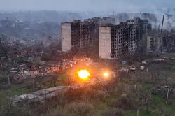 Nga bác tin bị Ukraine chọc thủng tuyến phòng thủ ở Bakhmut