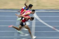 Hy hữu ở SEA Games 32: 2 VĐV chạm đích cùng lúc, ban tổ chức trao 2 HCV