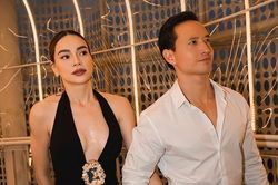Hà Hồ quyến rũ đến khó cưỡng, nắm chặt tay Kim Lý đi sự kiện