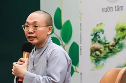Làm mới bản thân để buông bỏ khổ đau