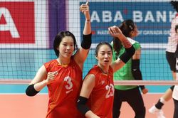 Thanh Thúy và các đồng đội bóng chuyền Việt Nam đón 'viện trợ' khủng trước đại chiến Thái Lan
