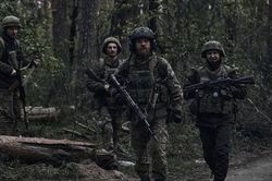 Nga tuyên bố ngăn chặn Ukraine luân chuyển binh sĩ gần Kupyansk
