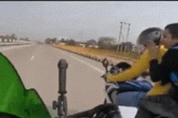 Clip: Phóng xe Kawasaki gần 300 km/h, youtuber gặp nạn thảm khốc