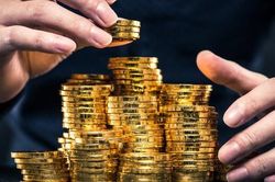 Ngày 14/5: Giá vàng thế giới mất đà tăng