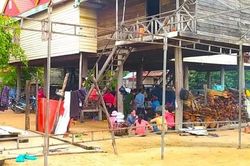 3 cha con bị điện giật tử vong thương tâm dưới giếng