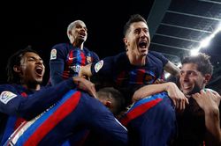 Vết gợn trong chiến thắng của Barca