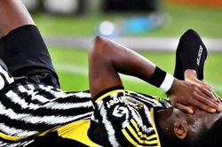 Pogba vừa đá chính trở lại đã dính chấn thương, bật khóc vì đen đủi
