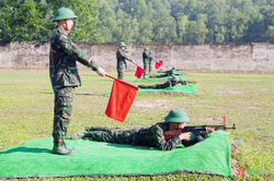 Quân đoàn 4 tổ chức tham quan công tác tổ chức, phương pháp kiểm tra '3 tiếng nổ'