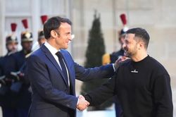 Tổng thống Zelenskyy đến thăm Đức và tiếp tục tới Pháp