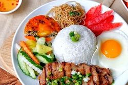 Cơm tấm, bánh tét Việt Nam vào top món ăn ngon nhất thế giới từ gạo