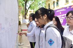 Tỉ lệ chọi vào lớp 10 công lập tại Hà Nội rất cao