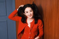 Diện tone đỏ thế nào để không bị 'chìm'? - Khám phá bí kíp phối đồ đầy khí chất của Triệu Lệ Dĩnh