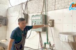 Nỗi lo 'té nước theo mưa' khi điện tăng giá