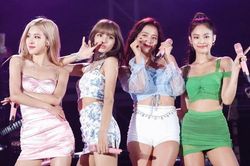 Sự hỗn loạn ở concert của BlackPink