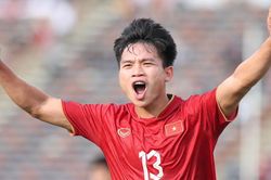 HLV Troussier: 'Không đội nào ở SEA Games 32 vượt trội hơn U22 Việt Nam'