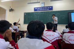 Tăng cường tư vấn về lựa chọn ngành học cho học sinh lớp 12