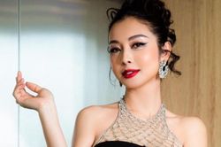 Hoa hậu Jennifer Phạm xinh đẹp, viên mãn tuổi 38