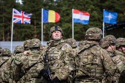 NATO chia rẽ về tư cách thành viên của Ukraine