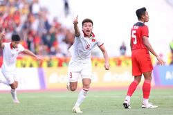Trận tranh HCĐ SEA Games 32: Xứng đáng có được một danh hiệu