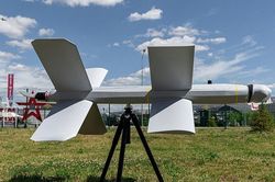 Vượt qua được cả S-300, UAV tấn công tự sát Lancet của Nga lợi hại đến mức nào?