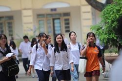 Căng thẳng cuộc đua tranh suất vào lớp 10 trường chuyên ở Hà Nội